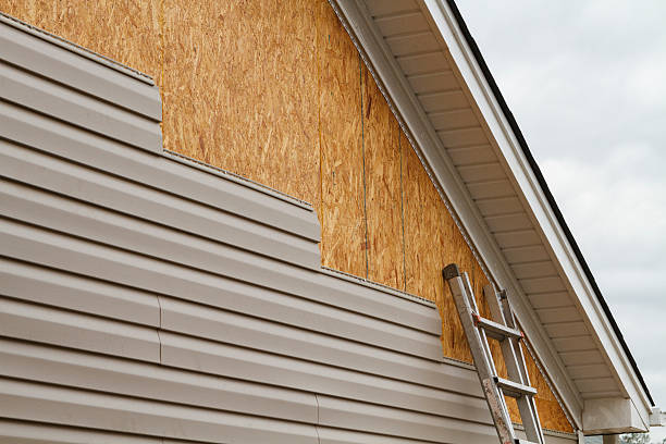 Professional Wood Siding technician working in Pleasantville, PA